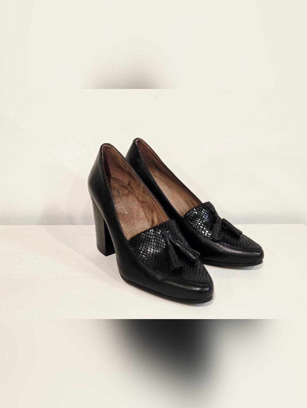 Aerosoles Times Square Black Leather Tassel Block Heel Pumps Loafers Sz 7.5